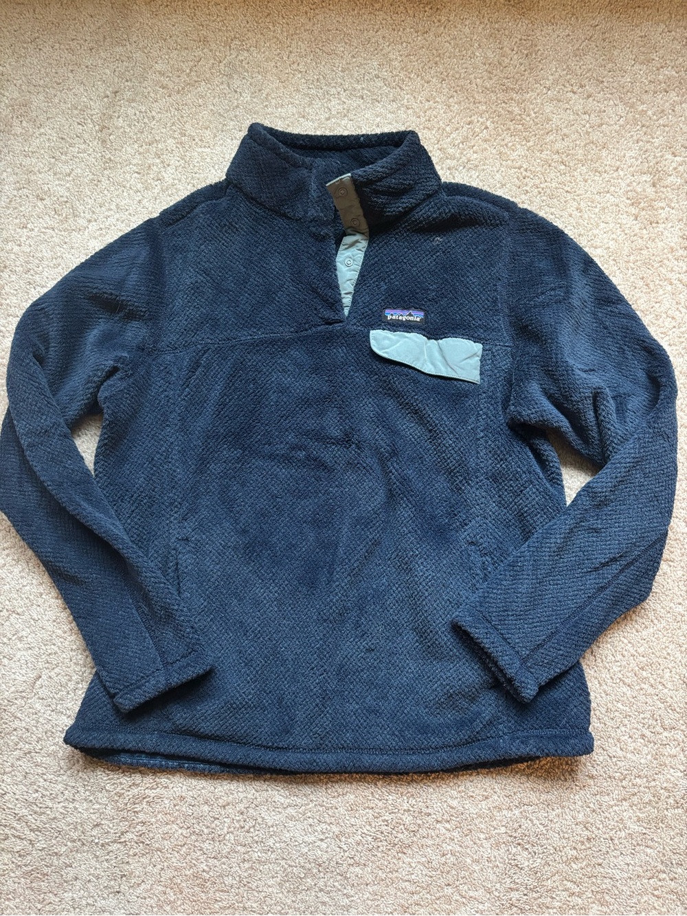 Patagonia Women’s Navy Pullover Fleece
